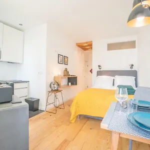 downtown-comfy-suite.hotels-lisbon-portugal.com/